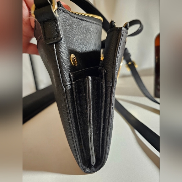 MICHAEL KORS Black crossbody leather bag with MK logo - Picture 13 of 16